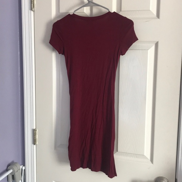 Burgundy Bodycon Dress - Picture 3 of 3